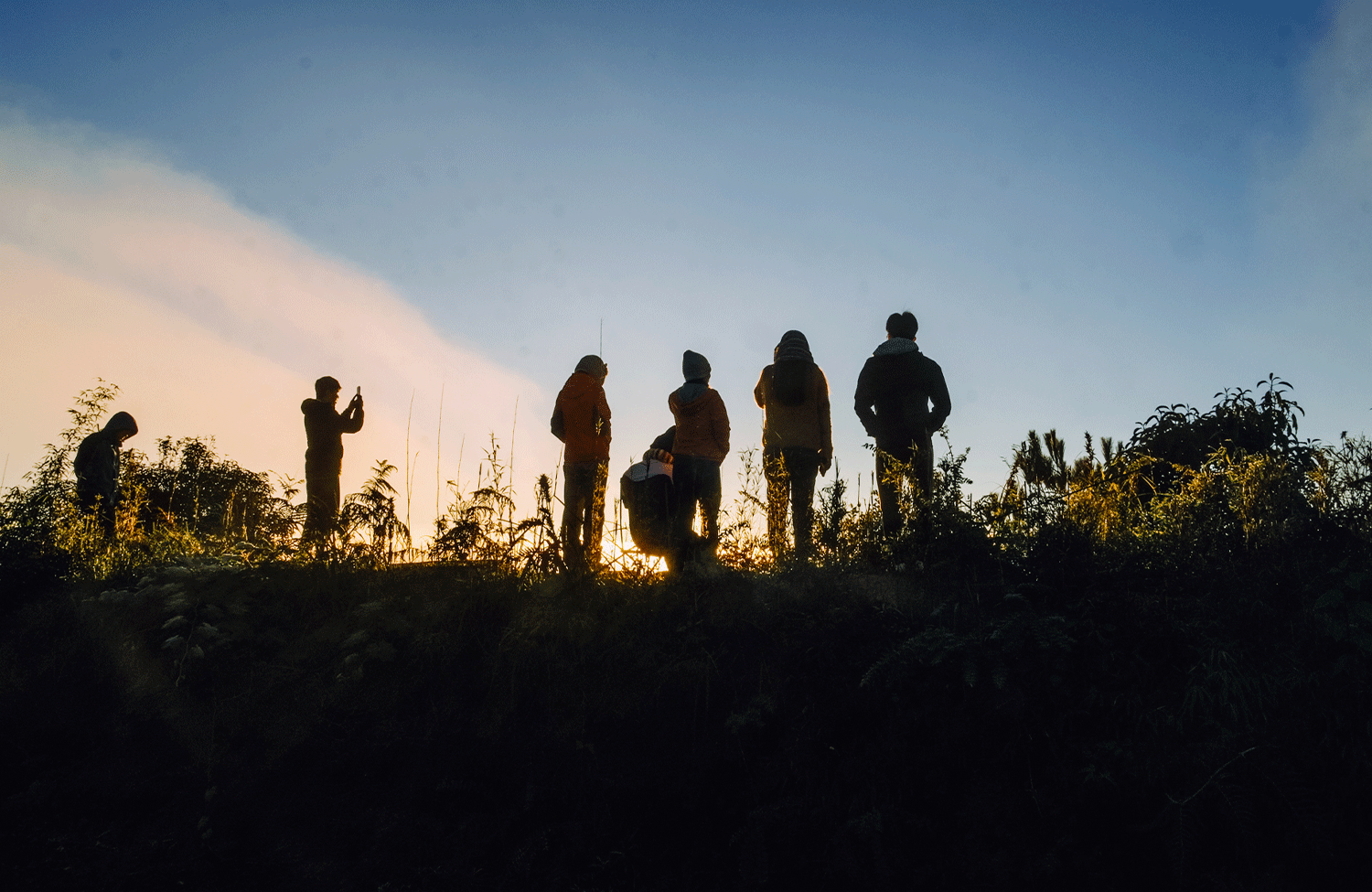 Trải nghiệm ngắm bình minh, hoàng hôn giữa núi rừng với Rùa Trekking.